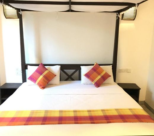 Lagoon Boutique Hotel