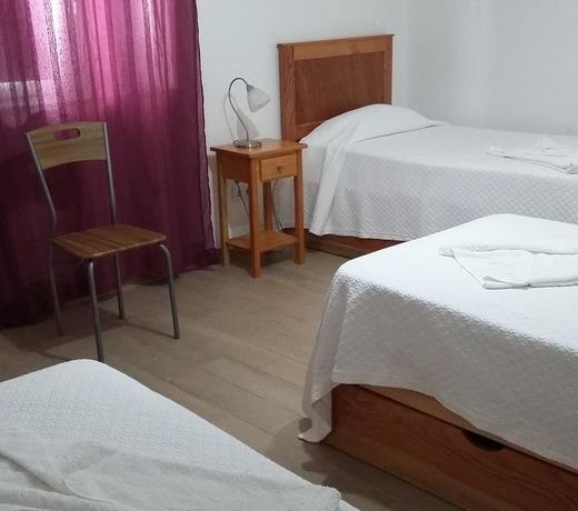 Hospedaria Isaias