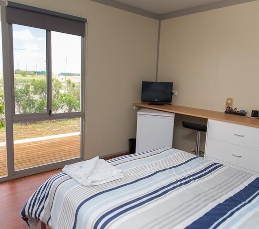 Merinda Village Hotel