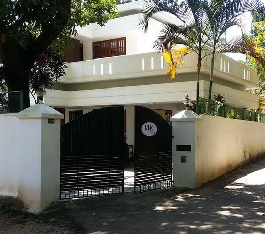 Townhouse OAK Edassery's Sealine Villa Stay