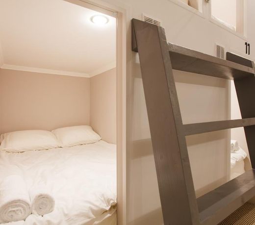 Capsule Hotel InterQUBE Chistye Prudy