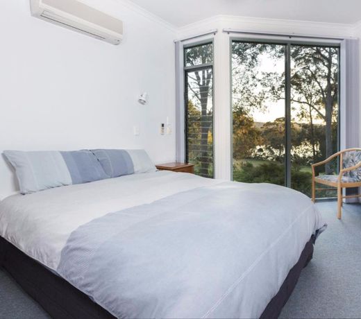 Gipsy Point Lodge