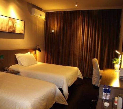 Jinjiang Inn Select Zhenzhou Dongfeng Road Technology Market