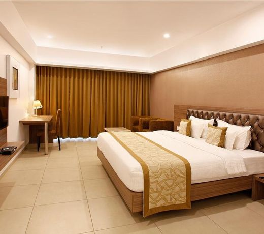 Hotel Dwarkamai