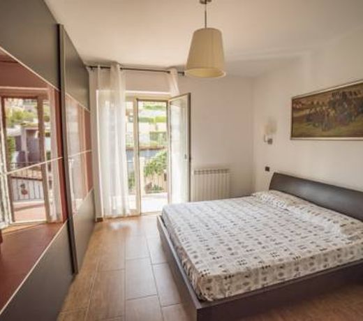 Villa Almond