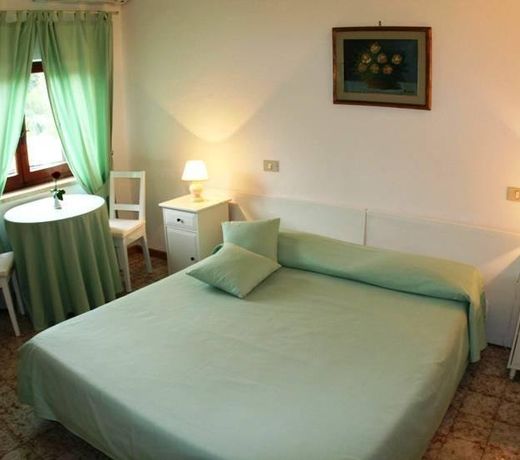 Hotel Vinicio