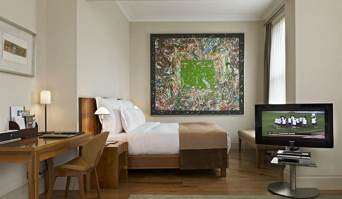 Tomtom Suites