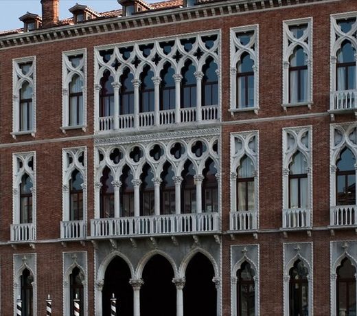 Sina Centurion Palace