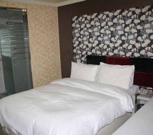 New Seven Hotel