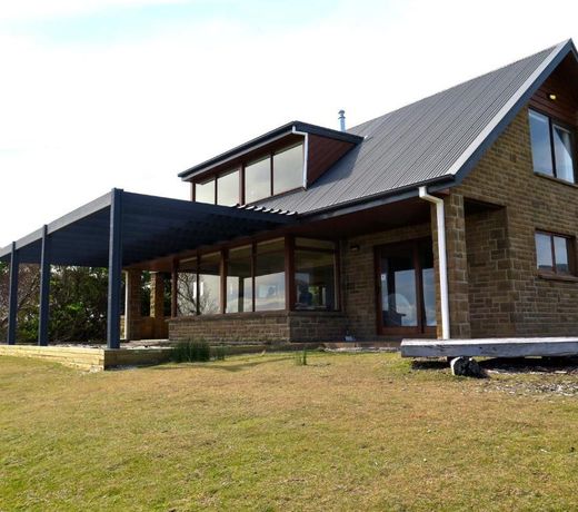 Cloudy Bay Villa