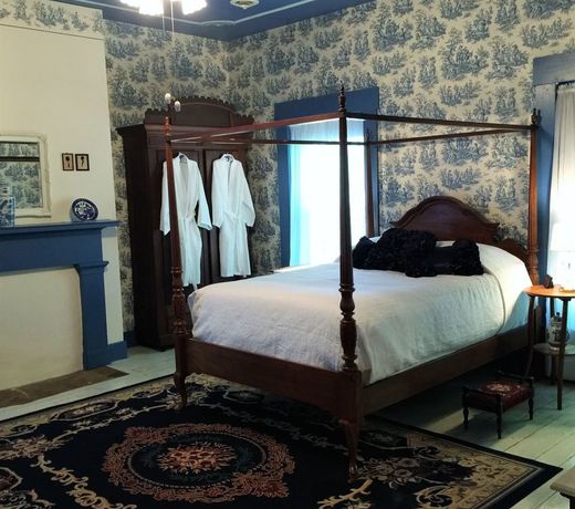 Old Caledonian Bed and Breakfast