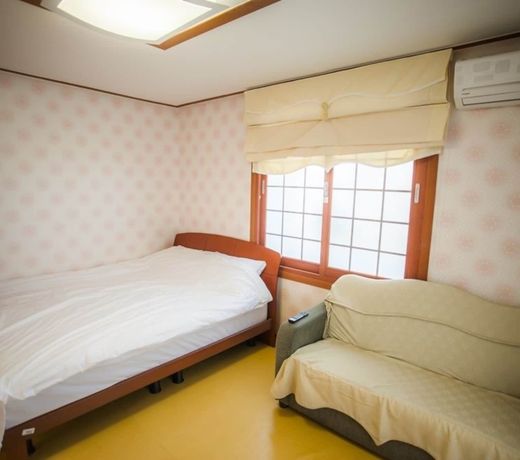 Seogwipo Livingstone Pension