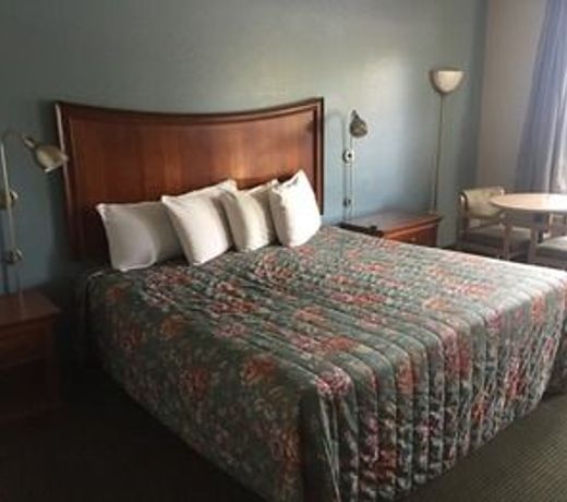 Sunset Inn
