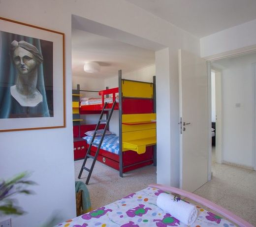Villa Maria