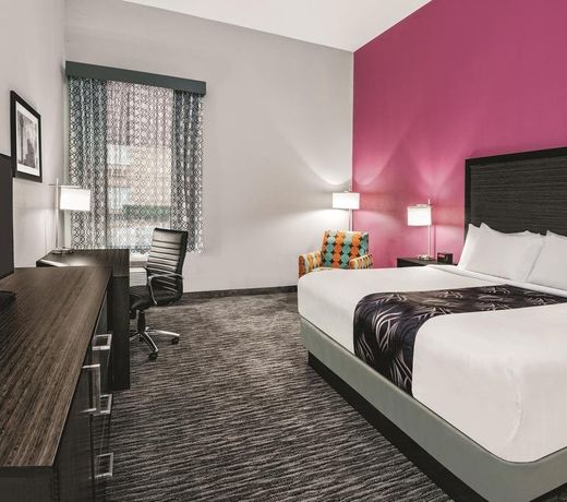La Quinta by Wyndham Dallas Grand Prairie North