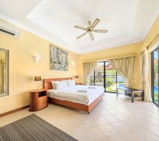 DaVinciÂ PoolÂ VillaÂ Pattaya, 8 Bedrooms, Karaoke