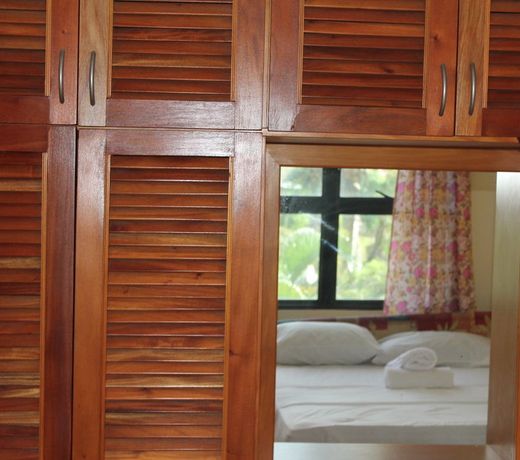 Shalini Garden Hotel & Apartments