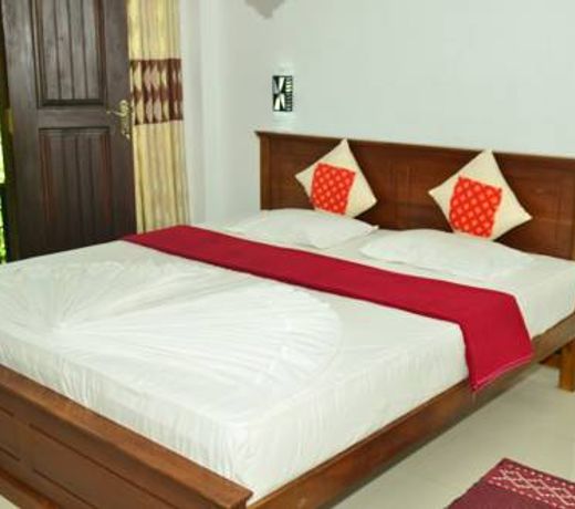 Dimuthu Home Stay