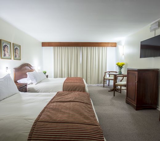MR Hotel Providencia (ex Hotel Neruda)