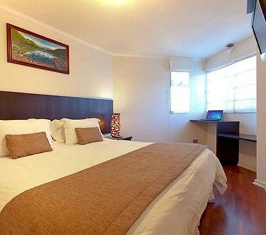 Plaza Apartment