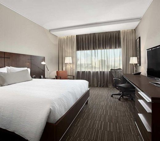 Hilton Garden Inn Santiago Airport