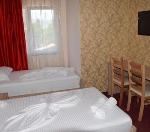 Hotel Pogradeci 2