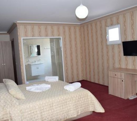 Hotel Pogradeci 2