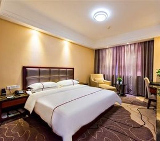 GreenTree Eastern Yichang Jindongshan Hotel