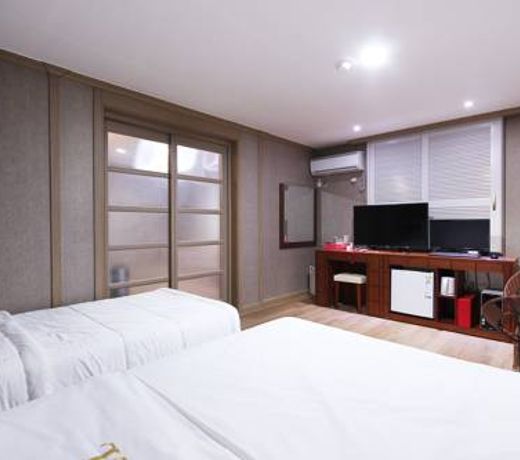 Happy Q Motel
