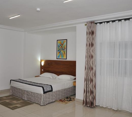 Rosalie's Suites