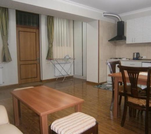 Apartment on Getapnya 74