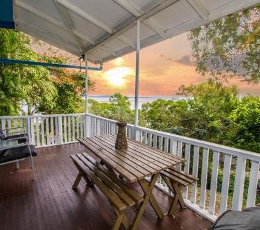 Sunset Villa