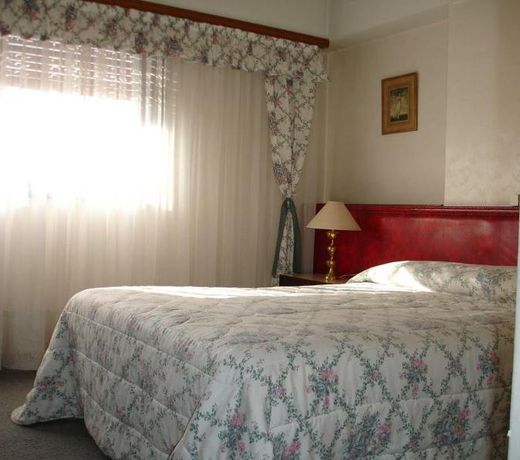 Hotel Rayentray Trelew
