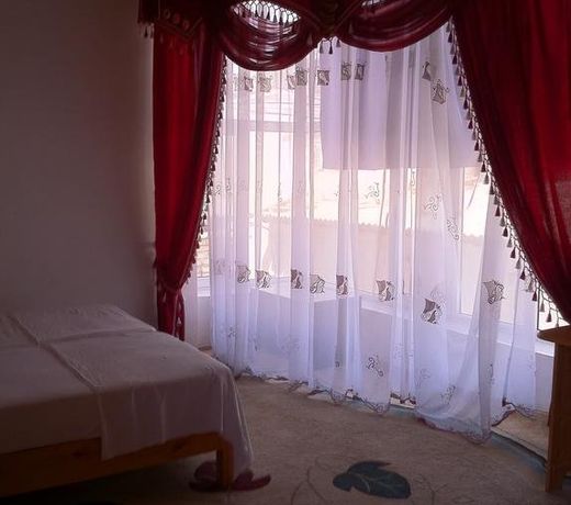 Otkirbek Hotel