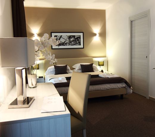 Stelle Hotel The Businest