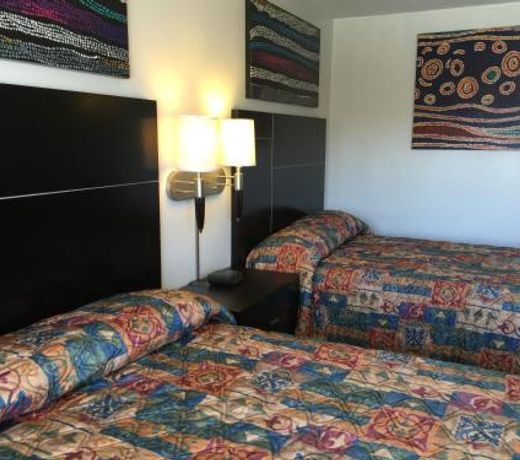 Tropics Motor Hotel