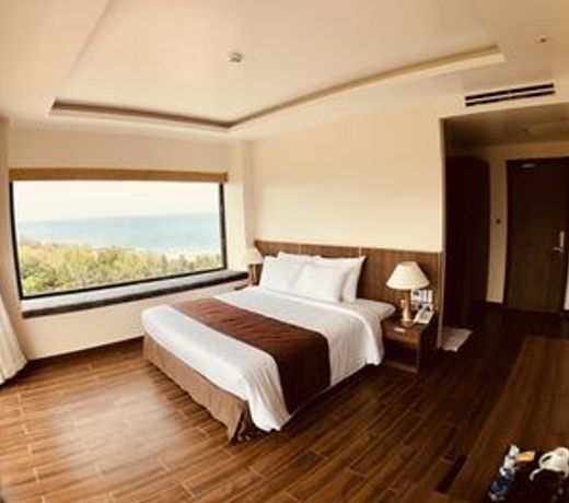 Coral Bay Resort