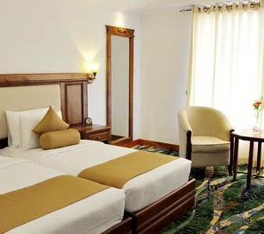 Araliya Green Hills Hotel