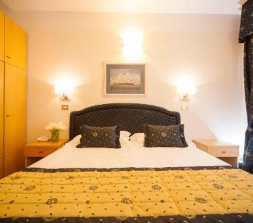 Hotel Mon Cheri