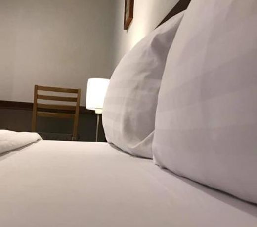 Mango Bedroom Inn