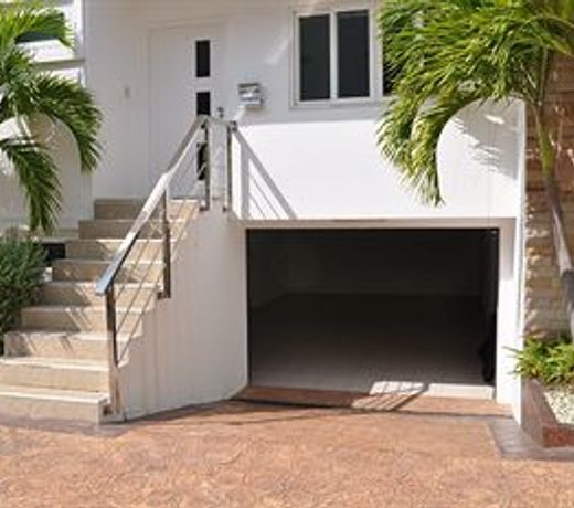 Hidden Palm Pool Villas