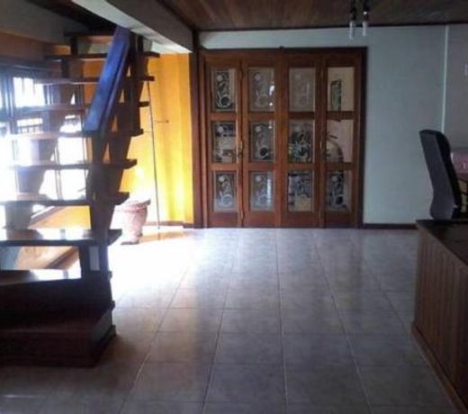 Casa das Palmeiras + Quiosque