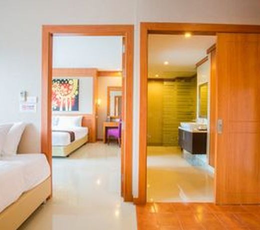 Romantic Khon Kaen Hotel