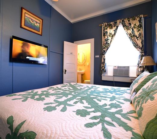 Wailuku Guesthouse