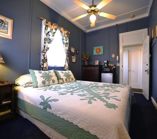 Wailuku Guesthouse