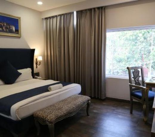 Hotel Posh
