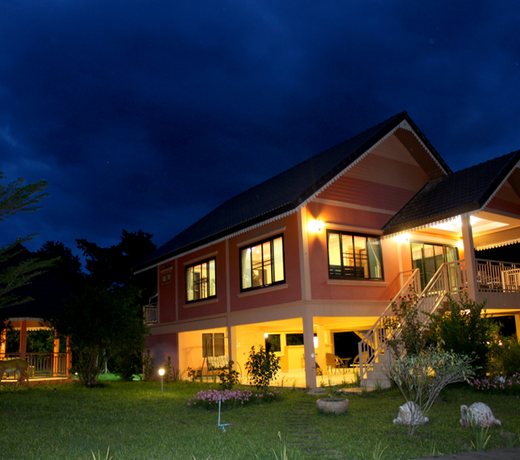 Maya Valley
