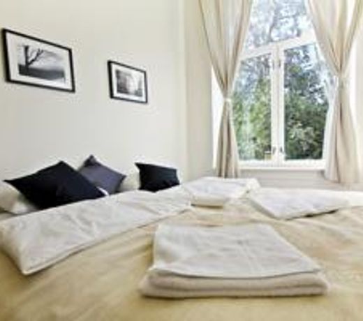 CHATEAU APARTMENTS