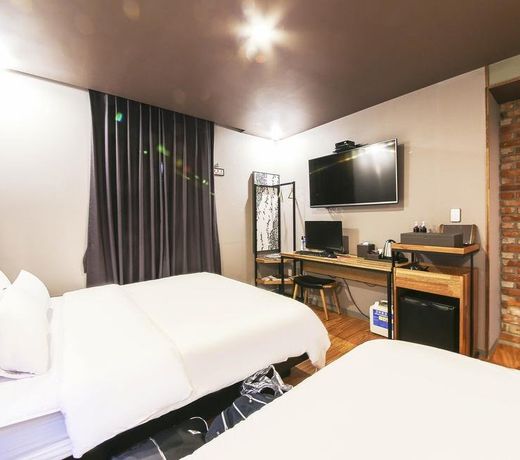 Hotel Gray