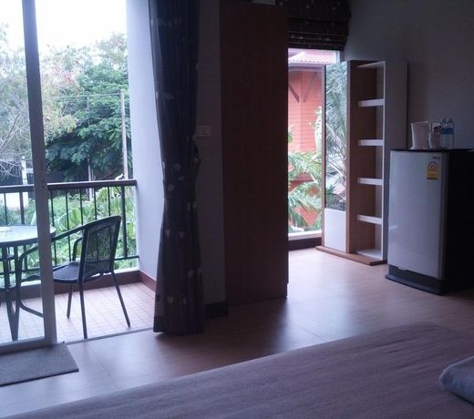 Oui's Garden Home